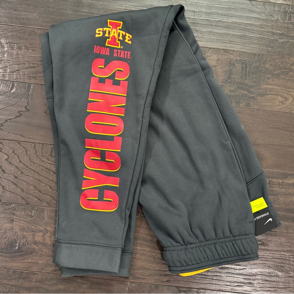 Nike Therma Dri-Fit Iowa State University Cyclones Men’s Gray Sweatpants Medium